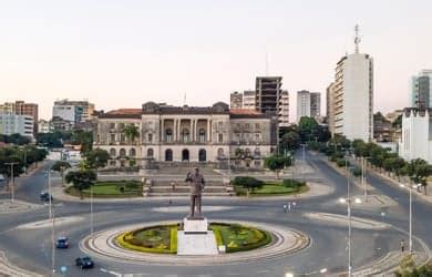 free walking tour maputo|More.